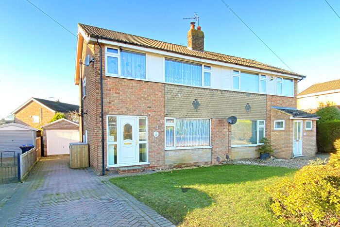 3 Bedroom Semi-Detached House To Rent In Beckwith Road, Harrogate, HG2