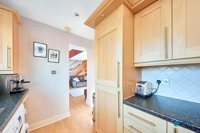 1 Bedroom Apartment For Sale In Mersey Road, Aigburth, L17