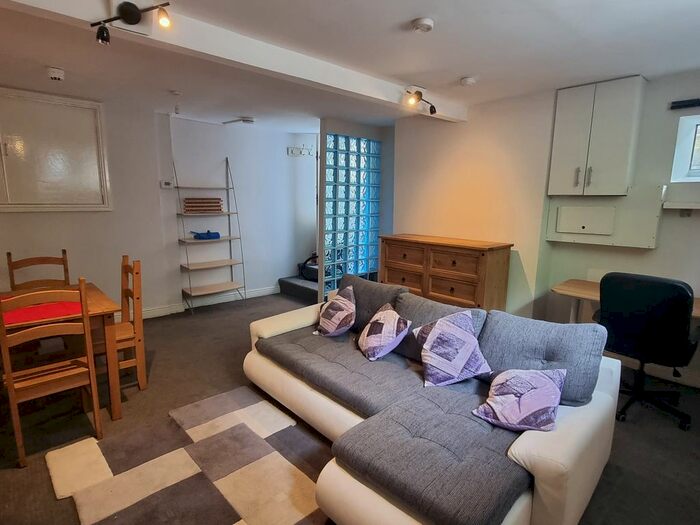 1 Bedroom Flat To Rent In E Tapton House Road, Sheffield, S10