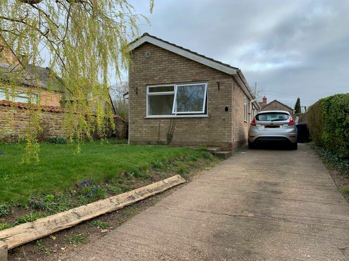 2 Bedroom Bungalow To Rent In School Lane, Harmston, LN5