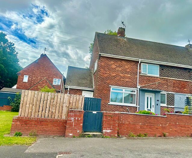 3 Bedroom Semi-Detached House To Rent In Victoria Court, Durham, DH7