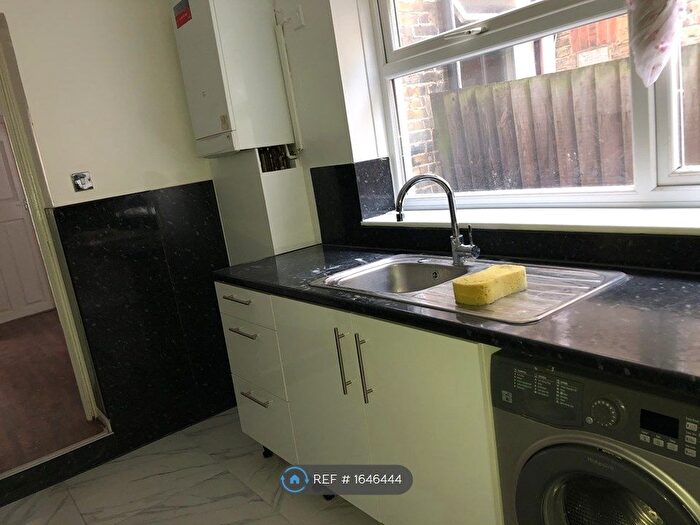 4 Bedroom Semi-Detached House To Rent In Saint Olaves Road, London, E6