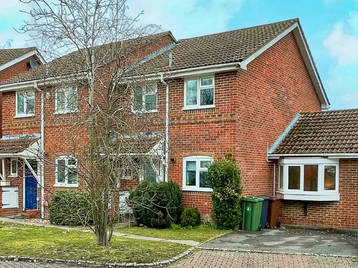 3 Bedroom Semi-Detached House To Rent In Webb Close, Bagshot, GU19