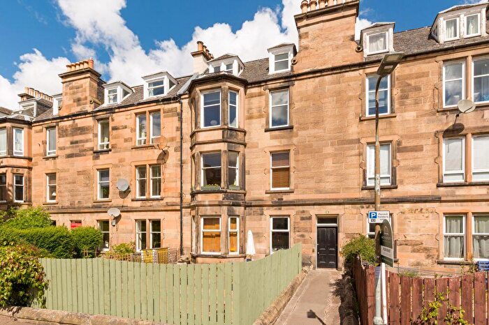 5 Bedroom Duplex For Sale In / Maxwell Street, Edinburgh, EH10