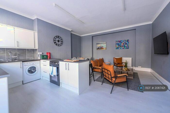 7 Bedroom End Of Terrace House To Rent In Cave Street, Bristol, BS2