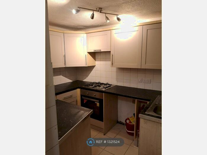 4 Bedroom Terraced House To Rent In Berriew Road, Welshpool SY21