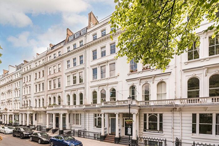 2 Bedroom Flat For Sale In Cornwall Gardens, South Kensington, SW7