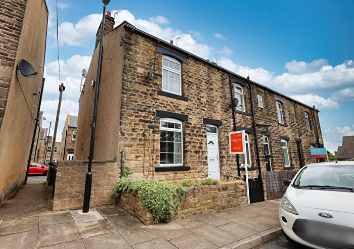 2 Bedroom End Of Terrace House To Rent In Donald Street, Farsley, Pudsey, West Yorkshire, LS28