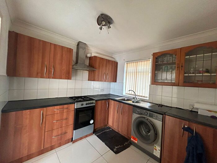 3 Bedroom End Terrace House To Rent In East Paddock Court, Northampton, NN3