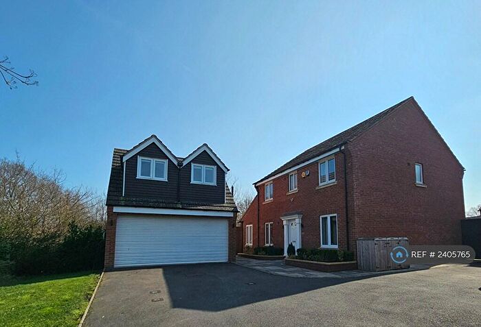 4 Bedroom Detached House To Rent In Butterworth Close, Wythall, Birmingham, B47
