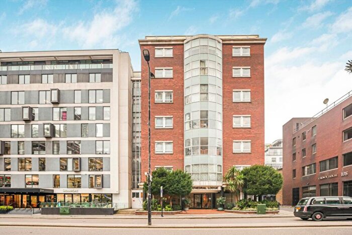 2 Bedroom Flat To Rent In Aldersgate Street, Clerkenwell, EC1A