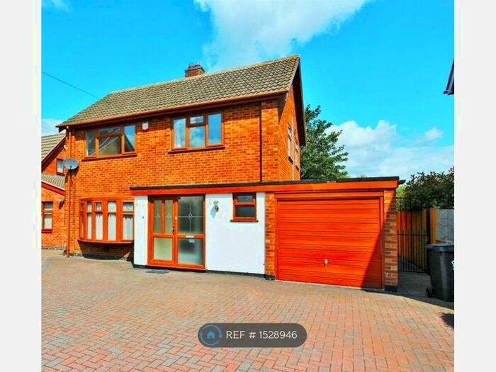 3 Bedroom Detached House To Rent In Chalvington Close, Leicester, LE5