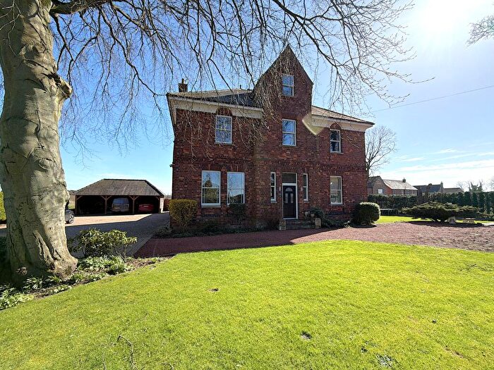 8 Bedroom Detached House For Sale In Main Street, Torksey, LN1