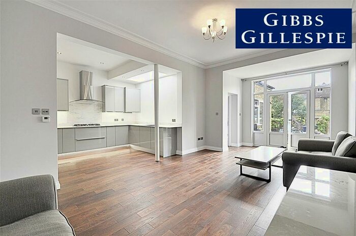 2 Bedroom Flat To Rent In Fordhook Avenue, London, W5