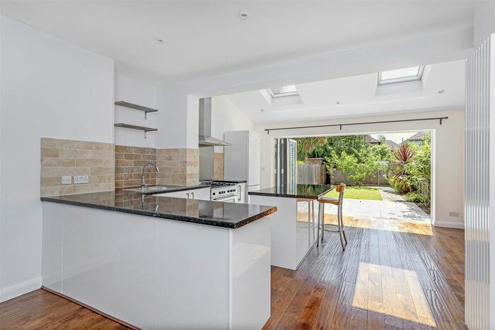 4 Bedroom Property To Rent In Phyllis Avenue, New Malden, KT3