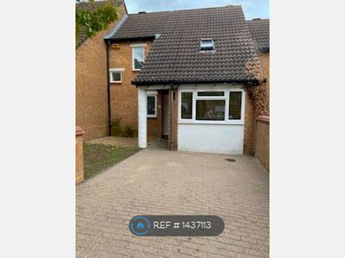 3 Bedroom Terraced House To Rent In Helford Place, Fishermead, Milton Keynes, MK6