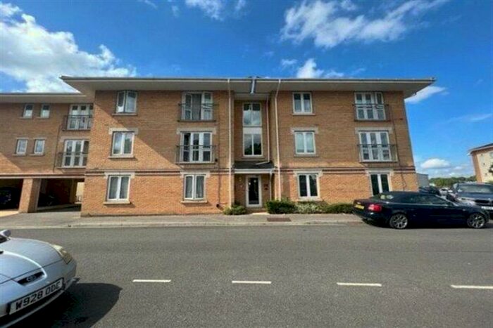 1 Bedroom Flat To Rent In Hawkeswood Road, Southampton, SO18