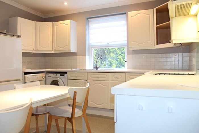 2 Bedroom Flat To Rent In Hindes Road, Harrow, HA1