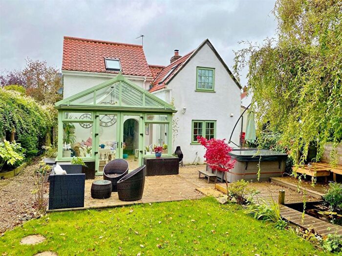 3 Bedroom Detached House For Sale In Main Street, Bubwith, Selby, YO8