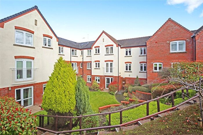 1 Bedroom Flat For Sale In Pardoe Court, Studley, B80