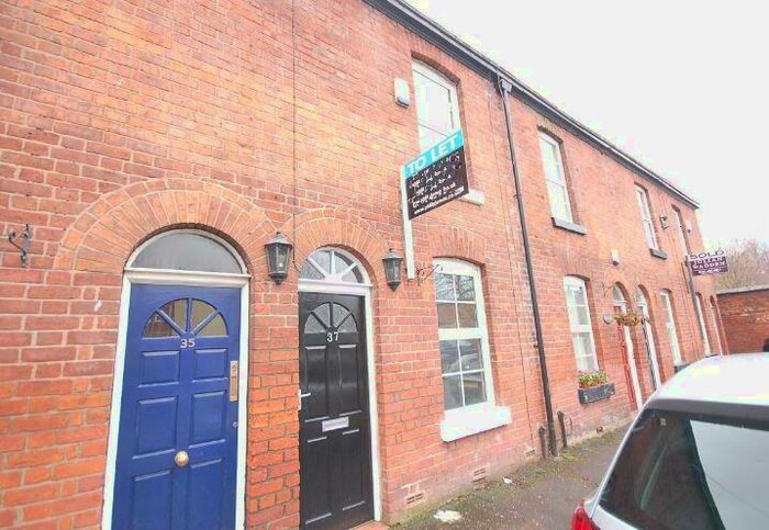 2 Bedroom Terraced House To Rent In Vicker Grove, West Didsbury, M20
