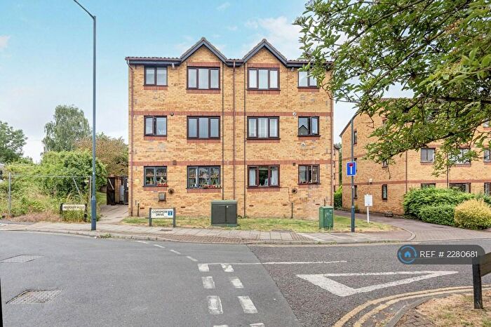 1 Bedroom Flat To Rent In Cornmow Drive, London, NW10