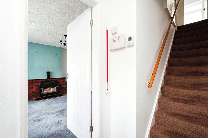 3 Bedroom Terraced House For Sale In Bradley Walk, Clifton, Nottingham, NG11
