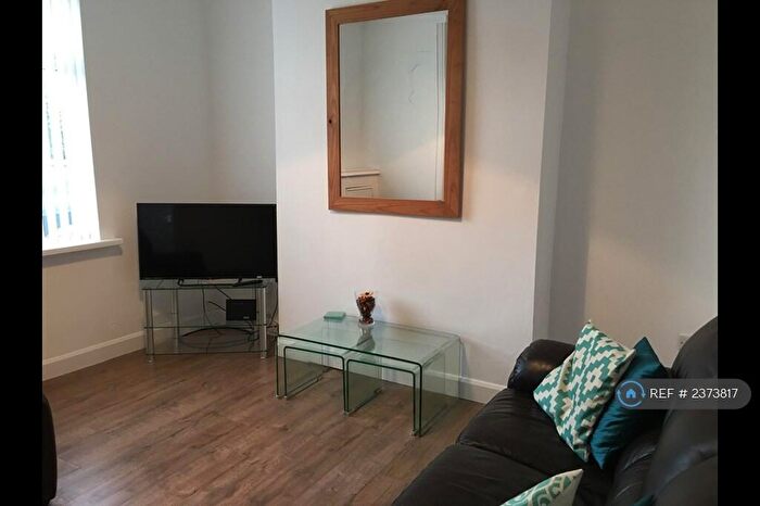 2 Bedroom Terraced House To Rent In Averill Street, Manchester, M40