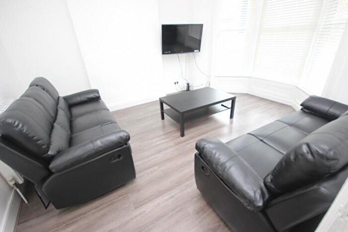 5 Bedroom Terraced House To Rent In Blantyre Road, L15