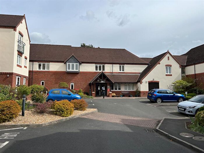 1 Bedroom Apartment For Sale In Worcester Road, Hagley, Stourbridge, DY9