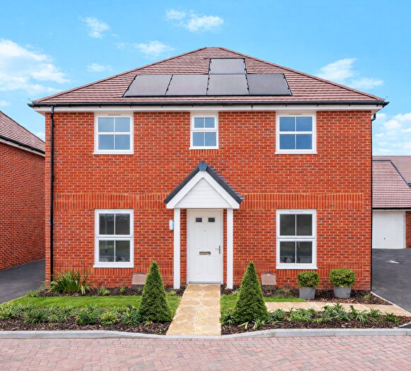 4 Bedroom Detached House For Sale In Pear Tree Orchard, Sittingbourne, ME10