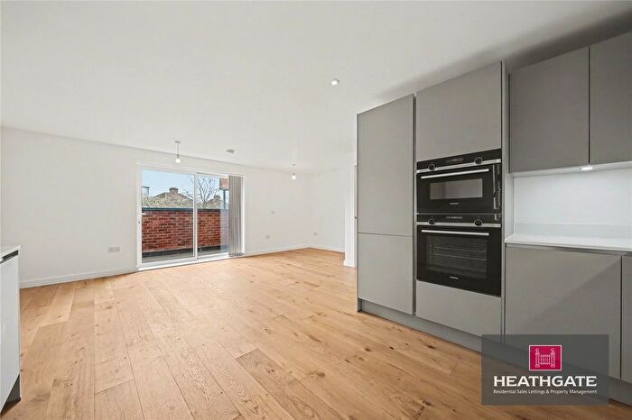 2 Bedroom Flat To Rent In Mosaic Apartments, Pound Lane, Willesden, NW10