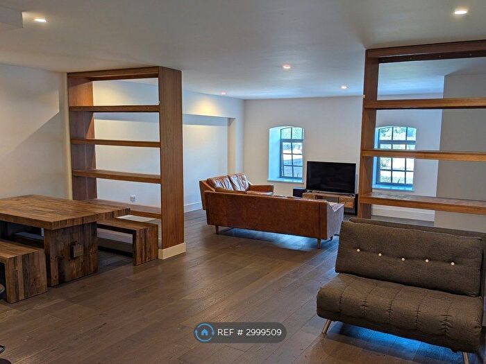 2 Bedroom Flat To Rent In East Tucker St, Bristol, BS1