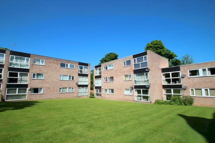 2 Bedroom Flat To Rent In Wood Close, Chapel Allerton, LS7