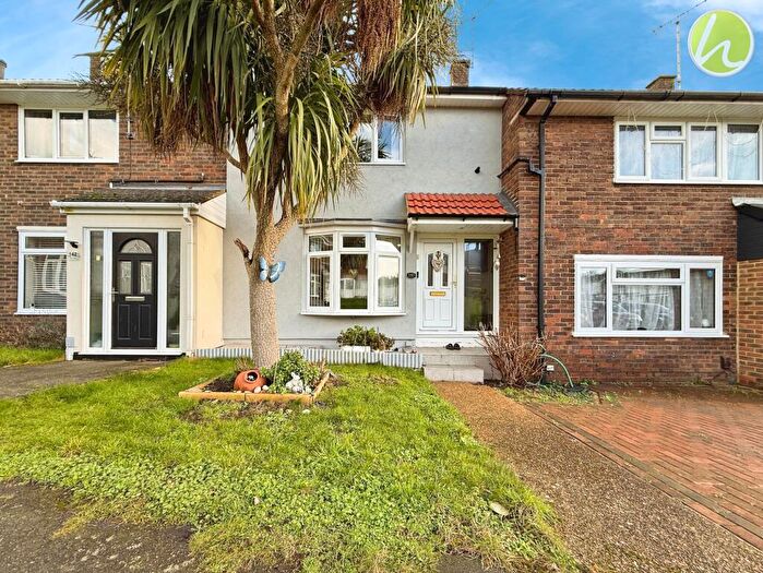 2 Bedroom Terraced House For Sale In The Knares, Basildon, SS16