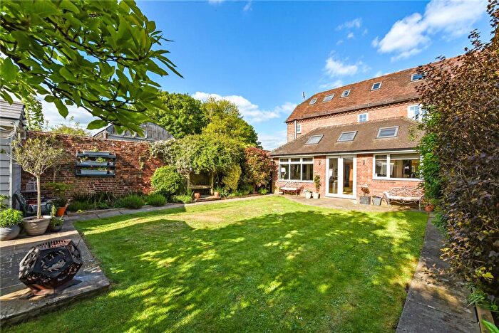 4 Bedroom Semi-Detached House For Sale In Nyton Road, Westergate, Chichester, West Sussex, PO20