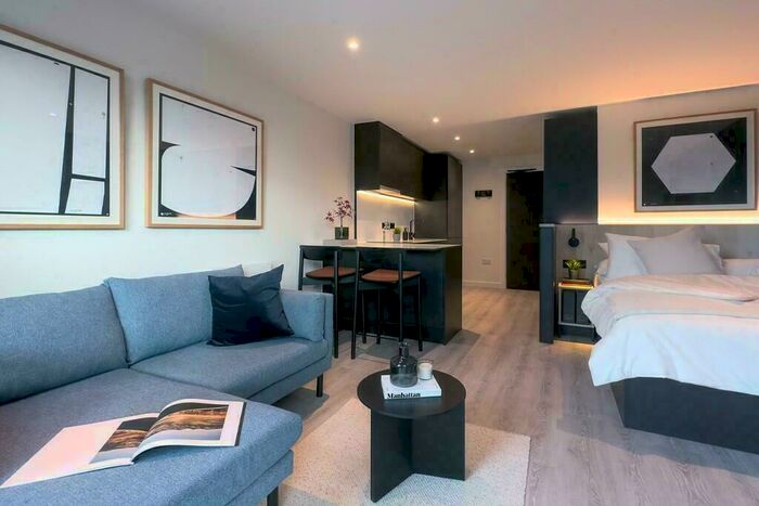 Studio To Rent In Union East Tower, Water Street, Manchester, Greater Manchester, M3