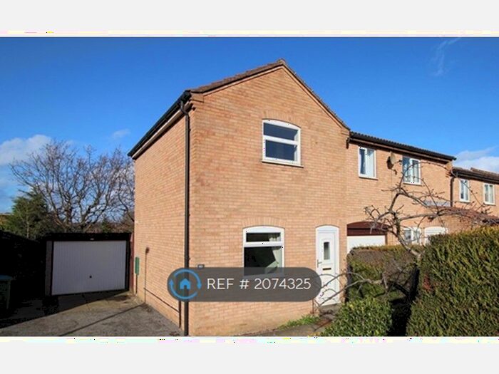 2 Bedroom End Of Terrace House To Rent In Somersby Avenue, Walton, Chesterfield, S42