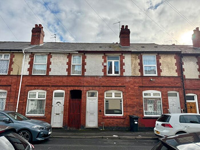 3 Bedroom Terraced House For Sale In Hayes Street, West Bromwich, West Midlands, B70
