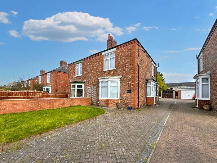 2 Bedroom Semi-Detached House To Rent In Thornaby Road, Thornaby, Stockton-On-Tees, TS17