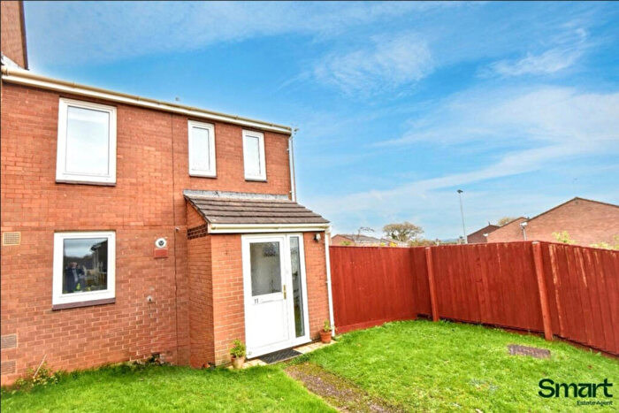 3 Bedroom End Of Terrace House For Sale In Tintagel Close, Exeter, EX4