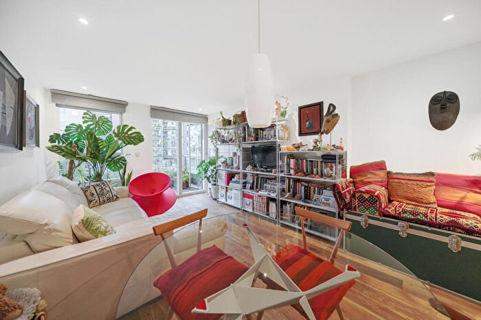 1 Bedroom Apartment For Sale In Seren Park Gardens, London, SE3