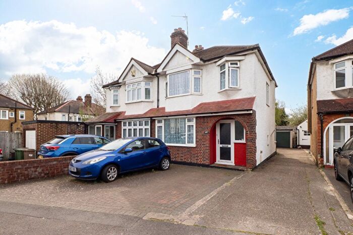 3 Bedroom Semi Detached House For Sale In Lower Road, Sutton, SM1