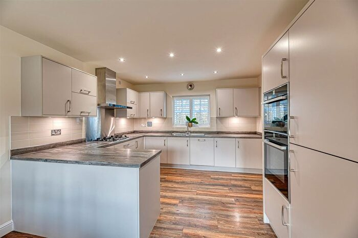 4 Bedroom Detached House For Sale In Lutterworth Avenue, Runcorn, WA7