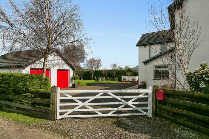 4 Bedroom Detached House For Sale In Bryn-Sannan, Brynford, Holywell, CH8