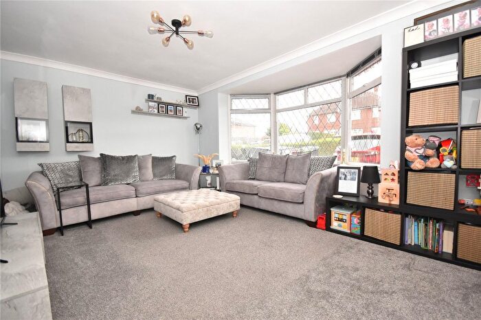 3 Bedroom Semi-Detached House For Sale In Barleyhill Road, Garforth, Leeds, West Yorkshire, LS25