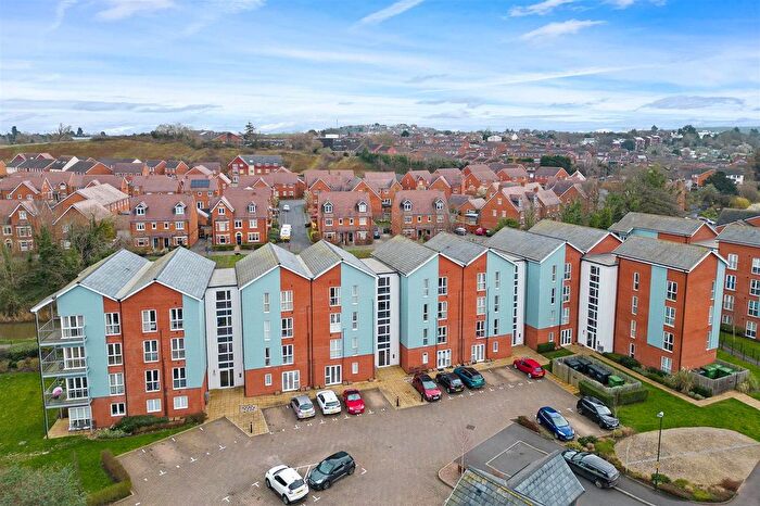 1 Bedroom Flat For Sale In Brookside Terrace, The Lane, Worcester, WR1