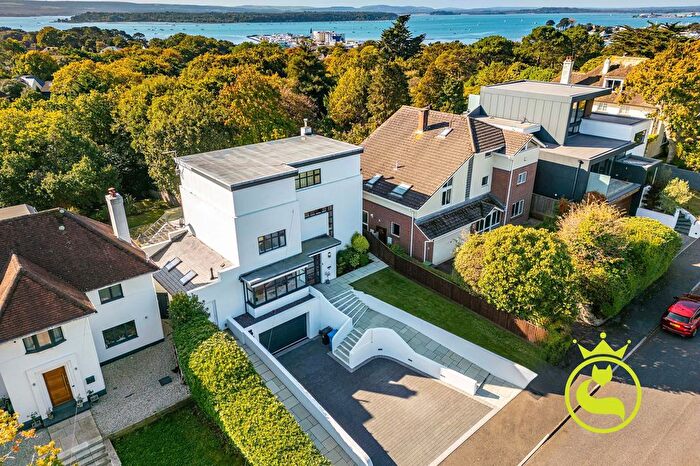 5 Bedroom Detached House For Sale In Blake Hill Crescent, Lilliput, Poole, BH14