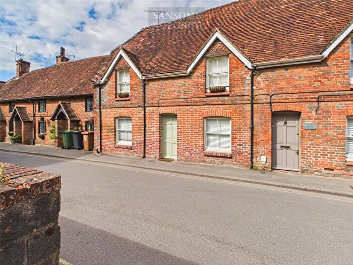 3 Bedroom Property For Sale In Swan Street, Kingsclere, RG20