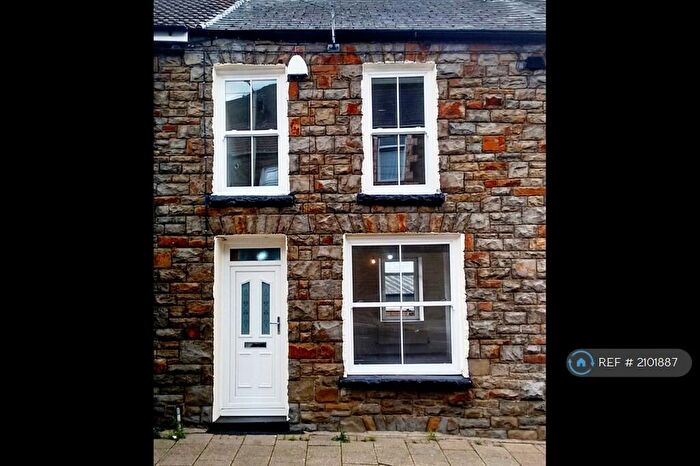 3 Bedroom Terraced House To Rent In High Street, Treorchy, CF42